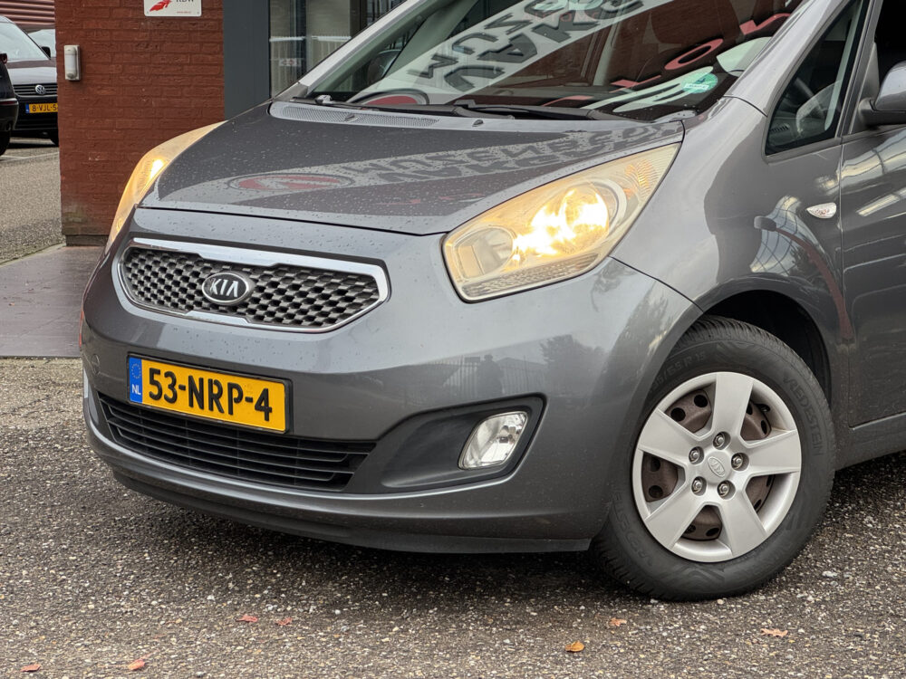 57598705-kia-venga-2010