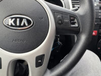 57598705-kia-venga-2010