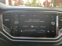 57627075-volkswagen-t-roc-2019