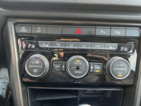 57627075-volkswagen-t-roc-2019