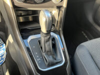 57627075-volkswagen-t-roc-2019
