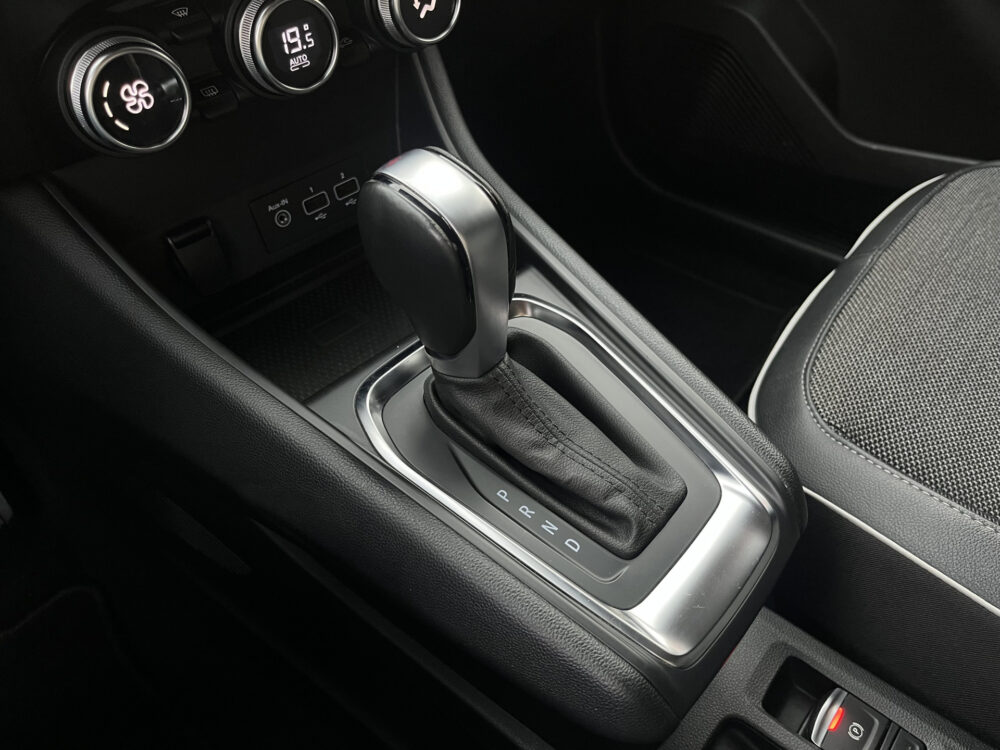 57650850-renault-captur-2020