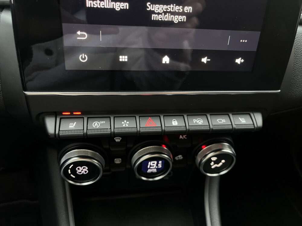57650850-renault-captur-2020