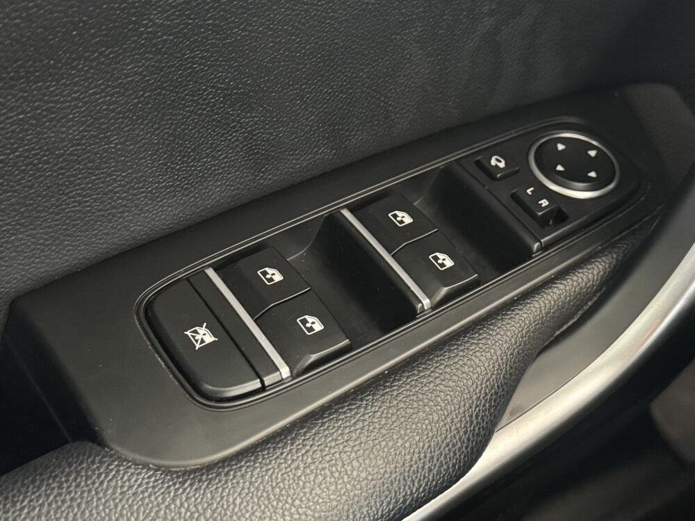 57678438-kia-xceed-2021