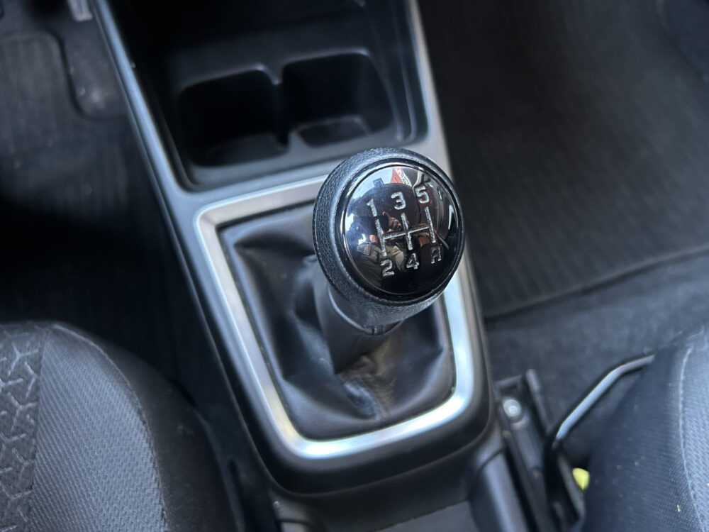 57777183-suzuki-swift-2021