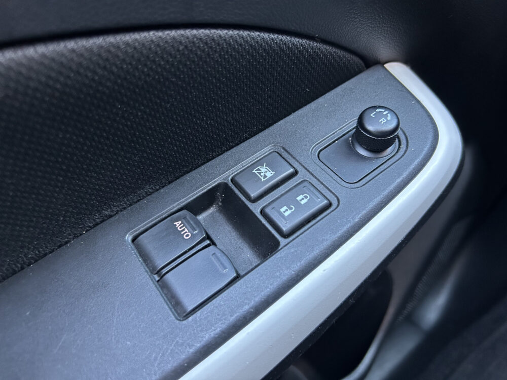 57777183-suzuki-swift-2021