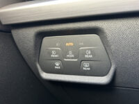 57816348-seat-leon-2021